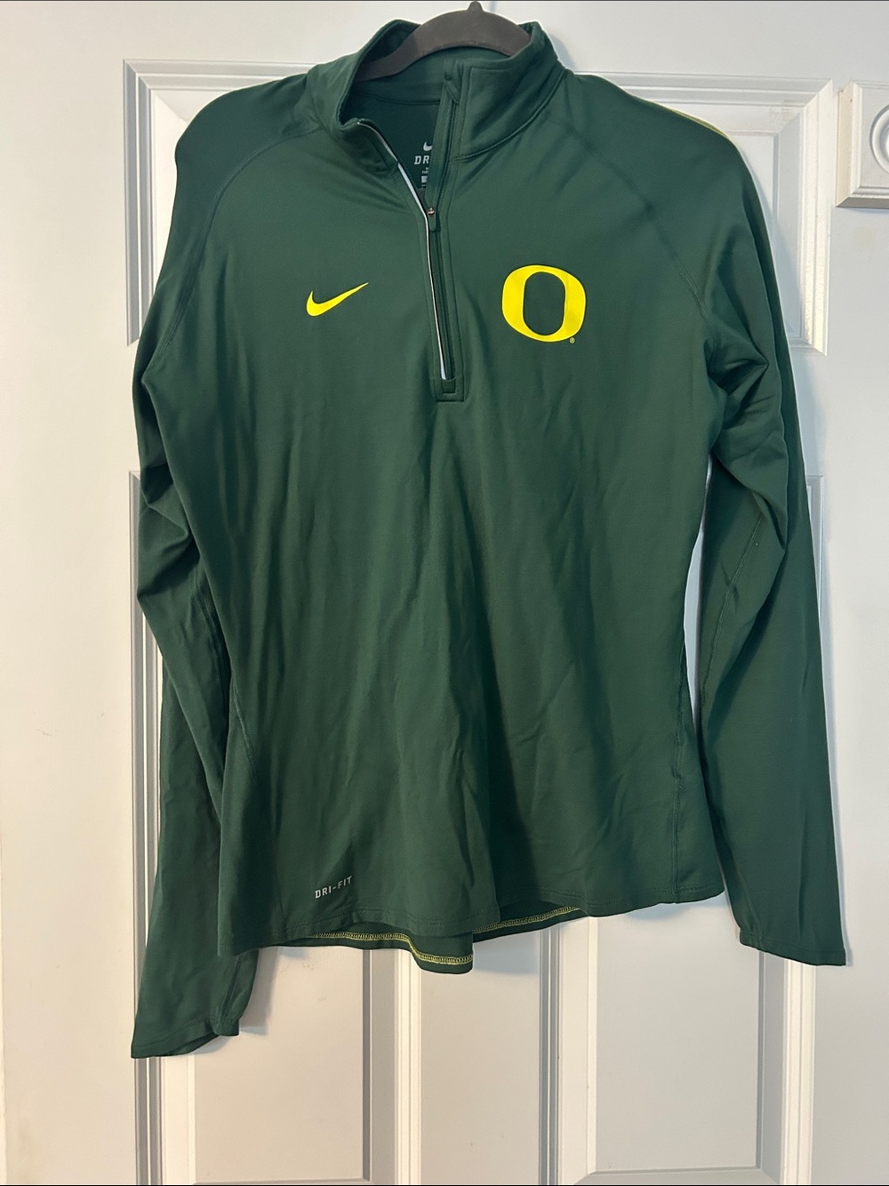 Nike Dry Fit  Green and Yellow Oregon Dri-FIT 1/4 Zip Pullover size Large